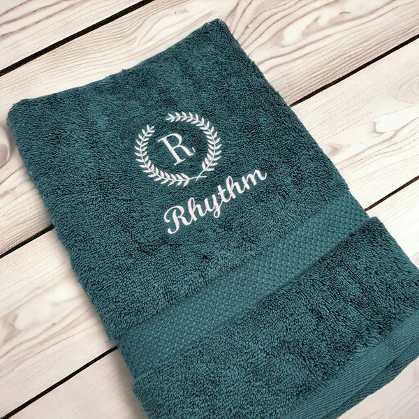Personalised Dark Green Towels – Premium Comfort with a Personal Touch